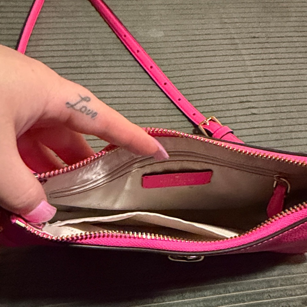 Kate Spade Vibrant Neon Pink Shoulder Bag New without tags rare - Picture 4 of 5